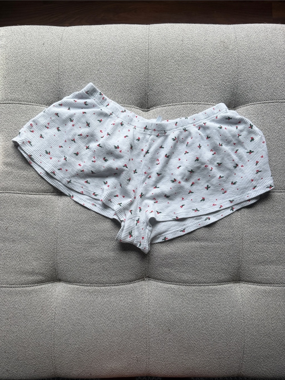 Skims holiday print shorts